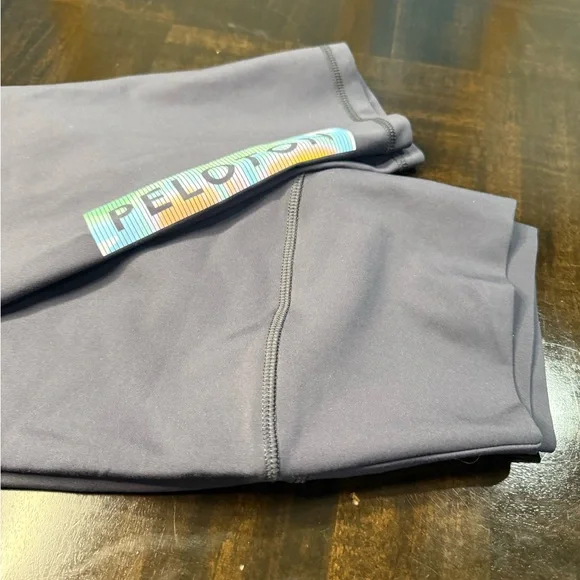 Peloton Women dark gray Leggings Size M - Picture 7 of 8
